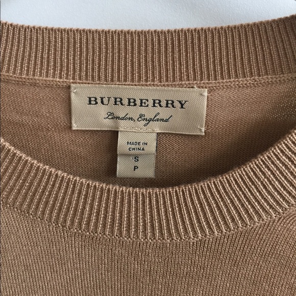 Authentic Burberry sweater - Picture 2 of 10
